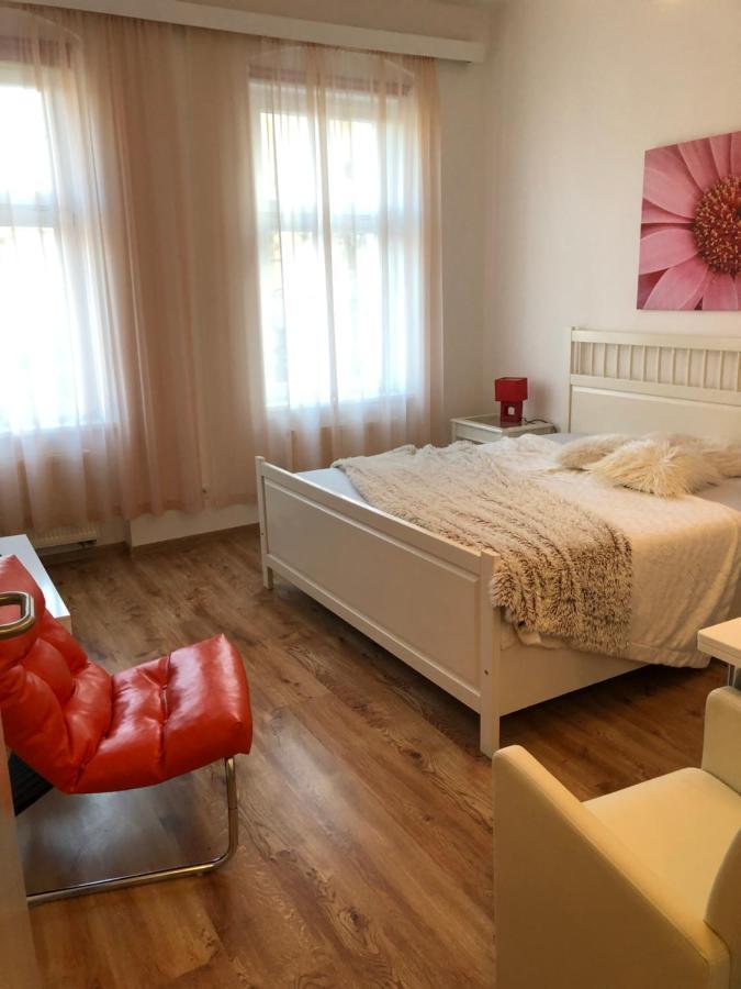 Apartmany Galeta Karlsbad Buitenkant foto