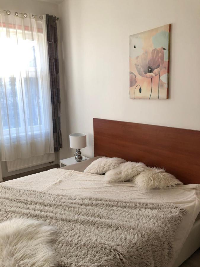 Apartmany Galeta Karlsbad Buitenkant foto