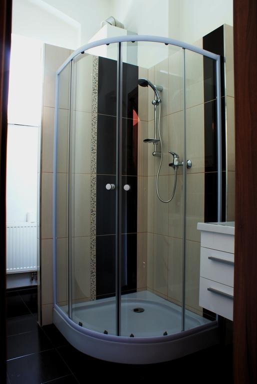 Apartmany Galeta Karlsbad Buitenkant foto