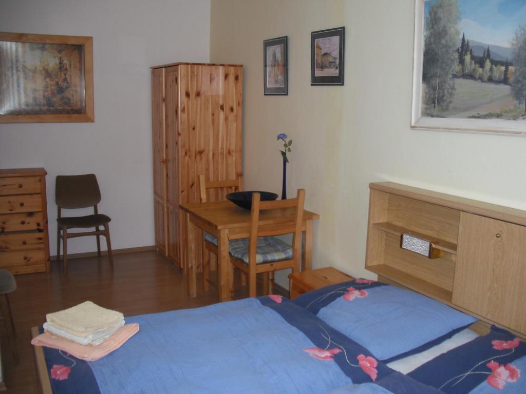 Apartmany Galeta Karlsbad Kamer foto