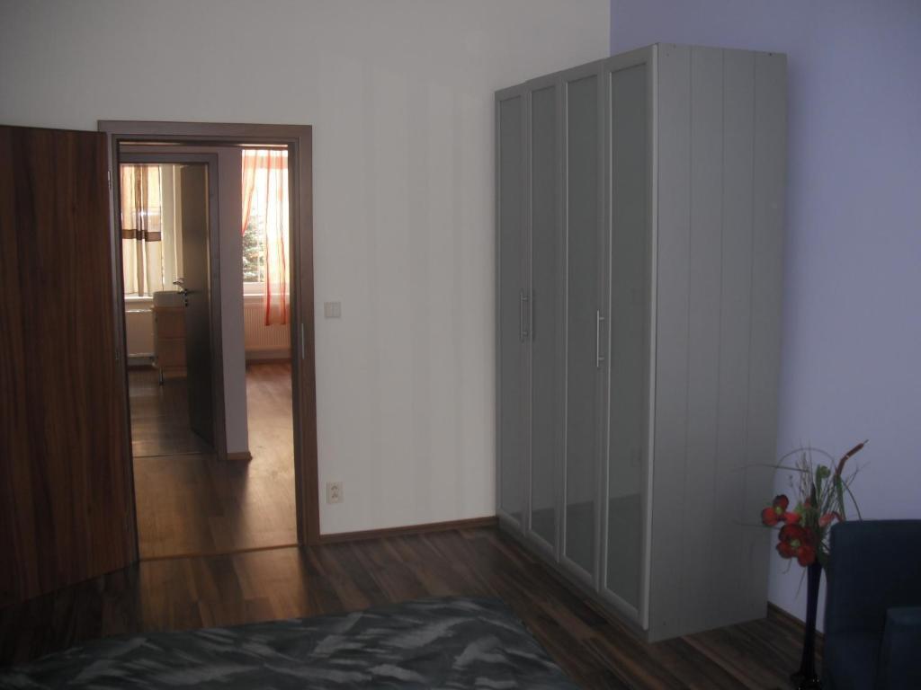 Apartmany Galeta Karlsbad Buitenkant foto