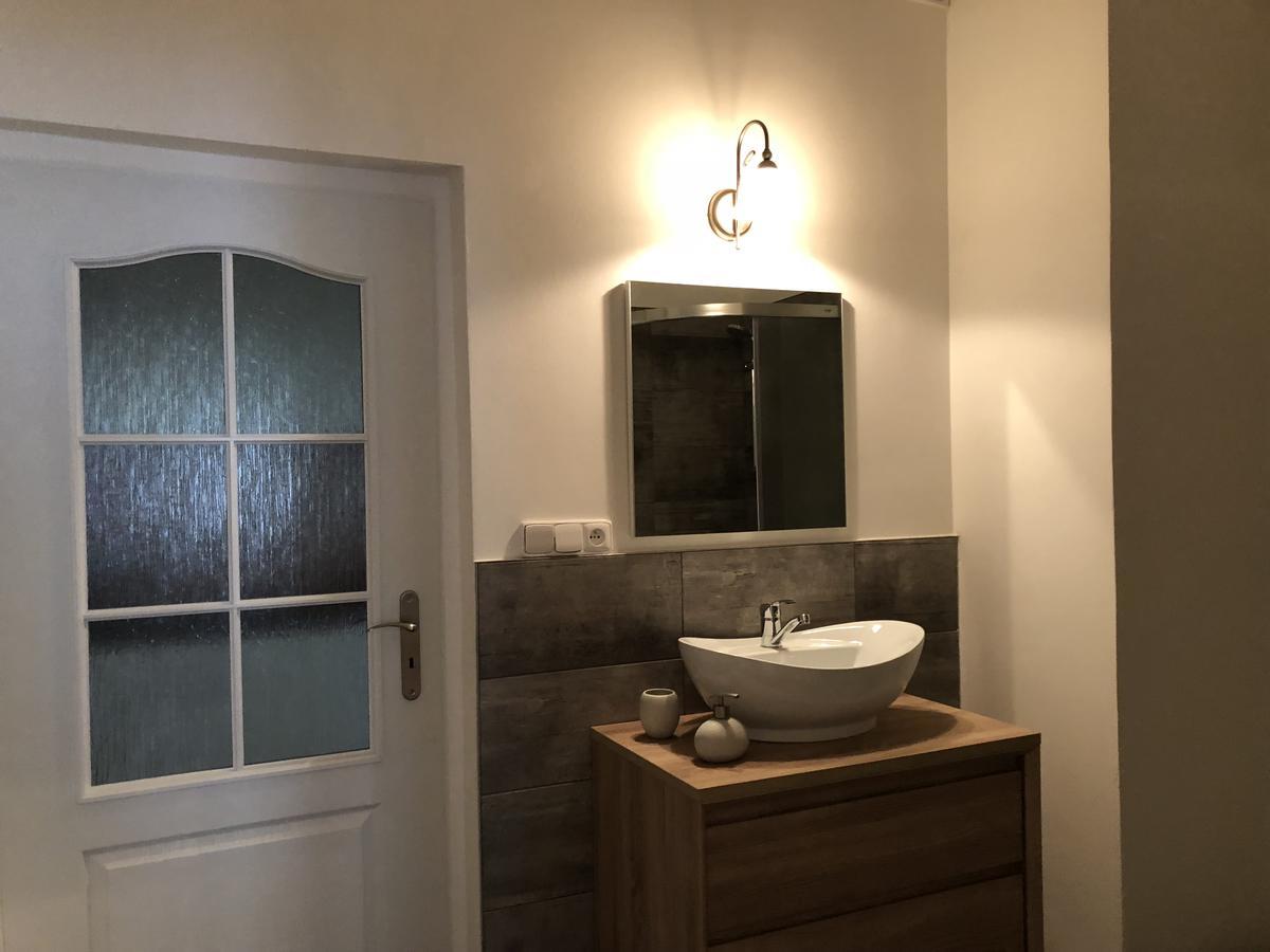 Apartmany Galeta Karlsbad Buitenkant foto