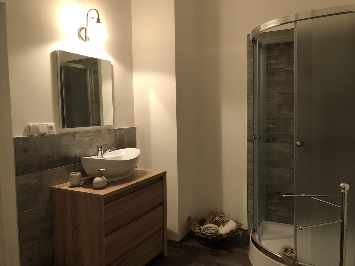 Apartmany Galeta Karlsbad Buitenkant foto